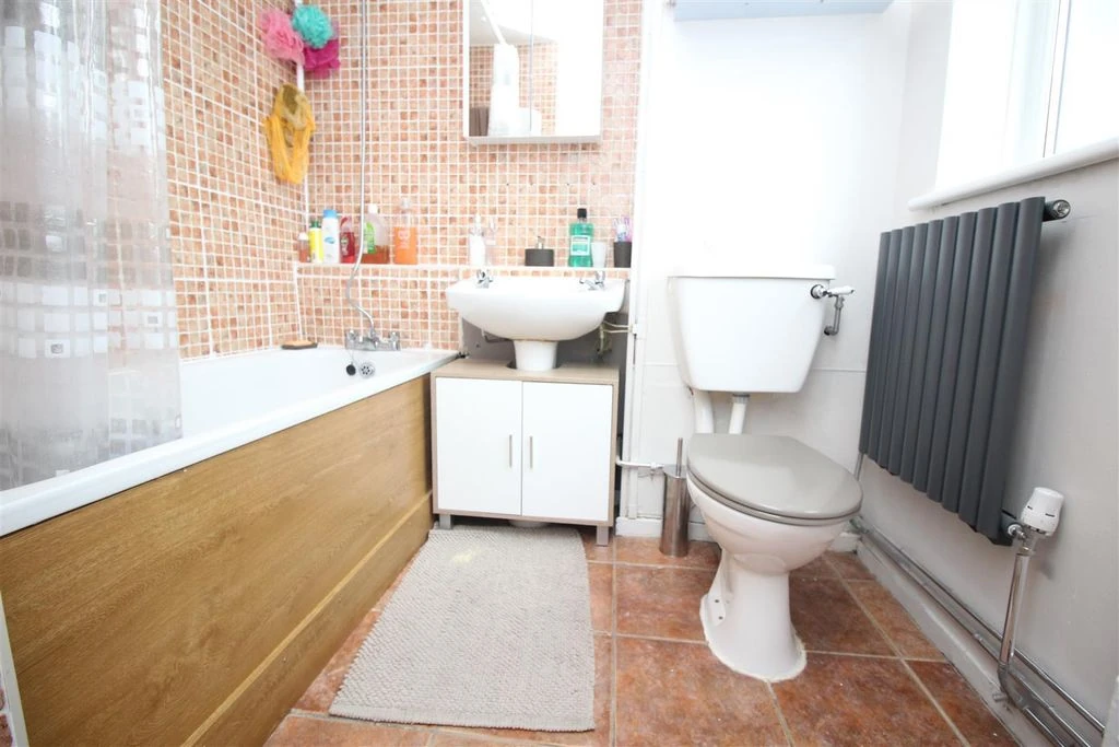 Piso en Londres, Reino Unido, 63 m² - imagen 1