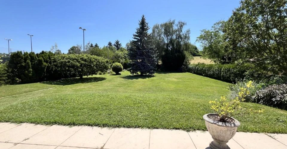 House in Geneva, Switzerland, 280 m² - picture 1