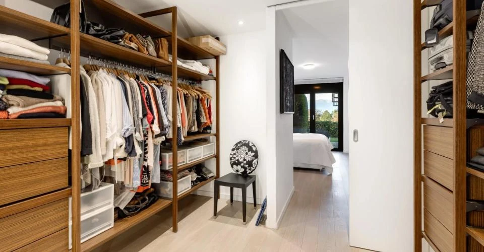 Flat in Geneva, Switzerland, 360 m² - picture 3