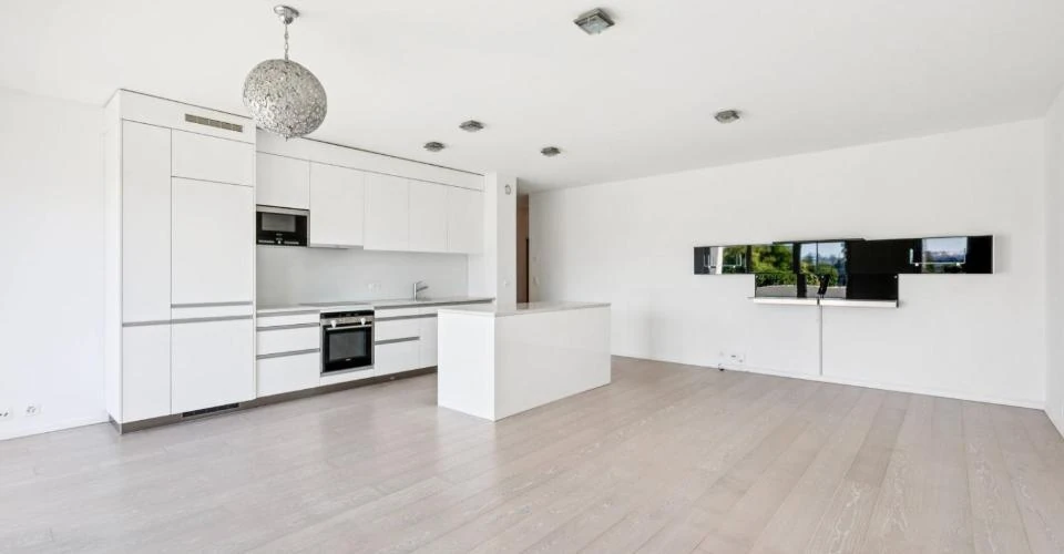 Flat in Geneva, Switzerland, 129 m² - picture 3
