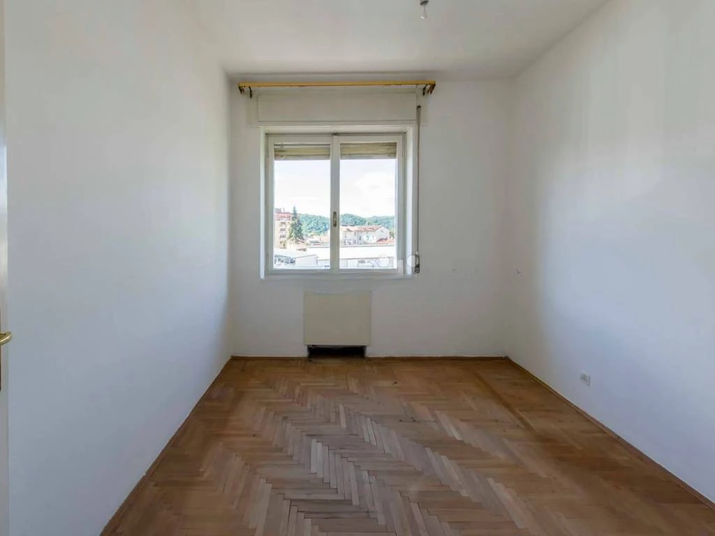 Flat in Gorizia, Italy, 107 m² - picture 7