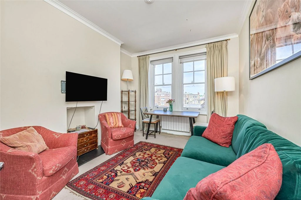 Flat in London, United Kingdom, 56 m² - picture 8