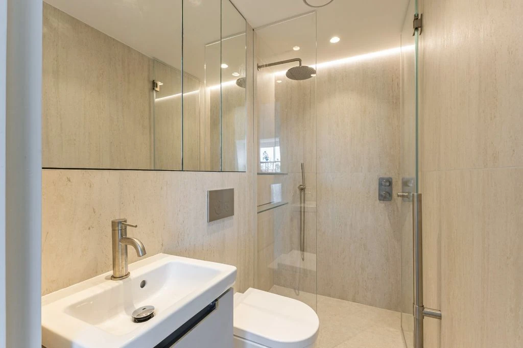 Flat in London, United Kingdom, 110 m² - picture 9