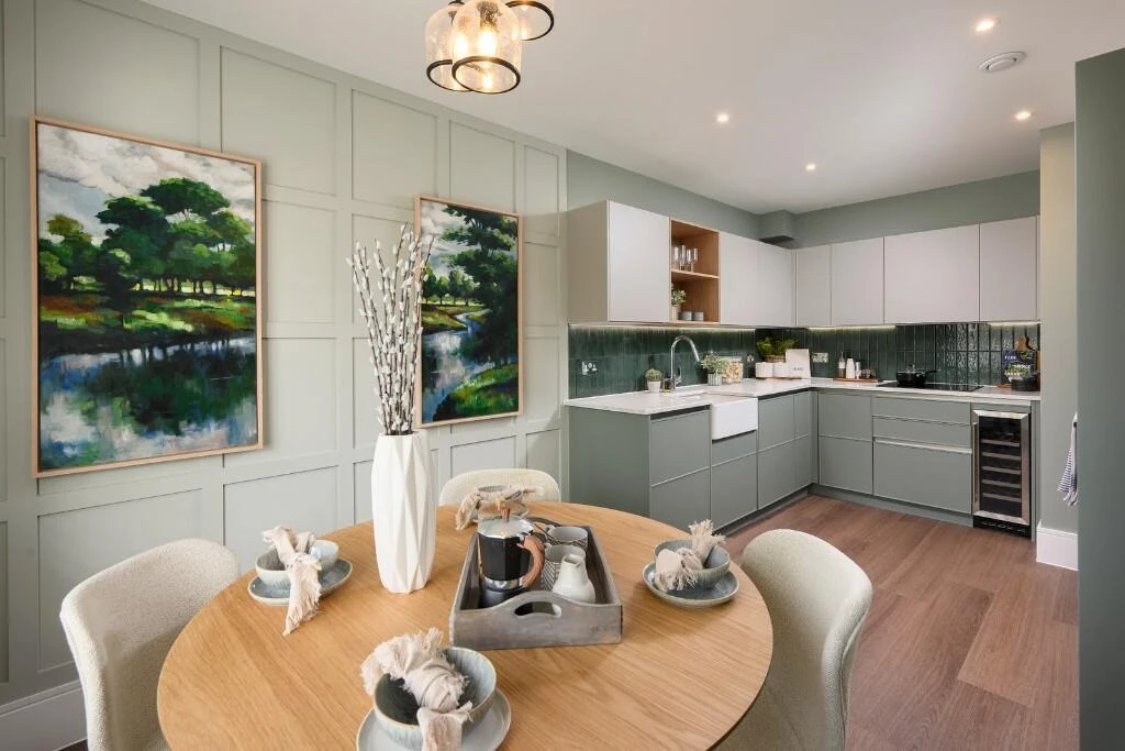 House Crookham Village, United Kingdom, 851 m² - picture 12