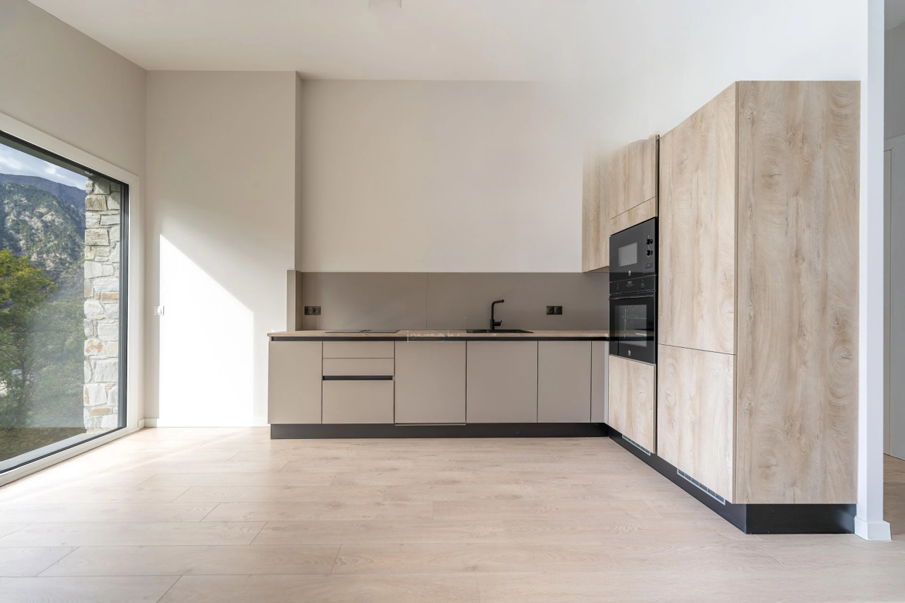 Casa a Sant Julia de Loria, Andorra, 285 m² - foto 1
