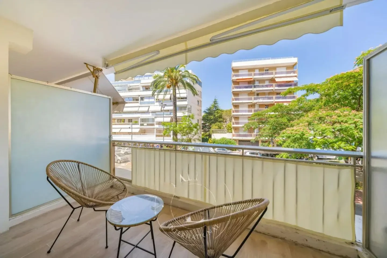 Maison à Cannes, France, 51 m² - image 1