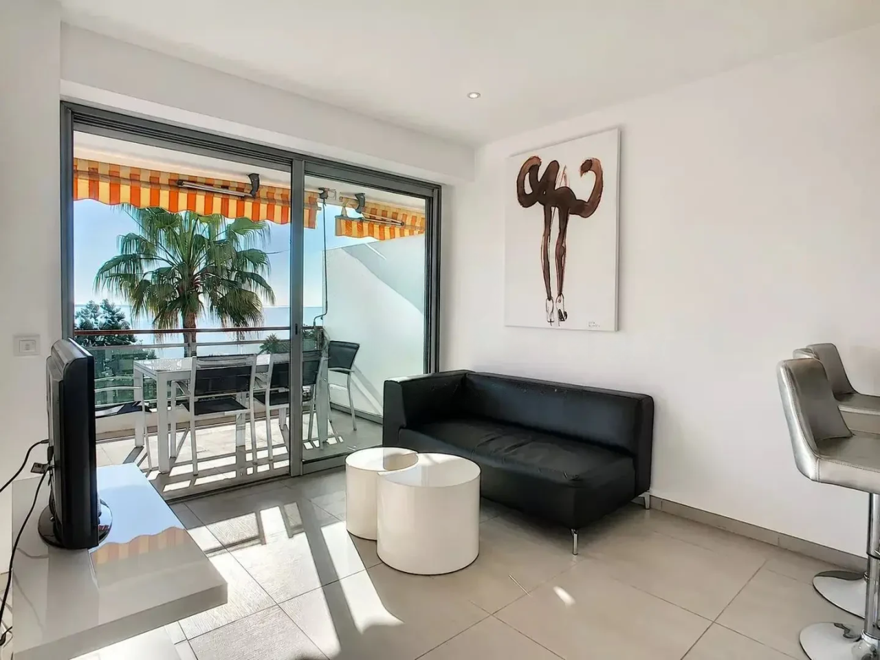 House in Cannes, France, 32 m² - picture 3