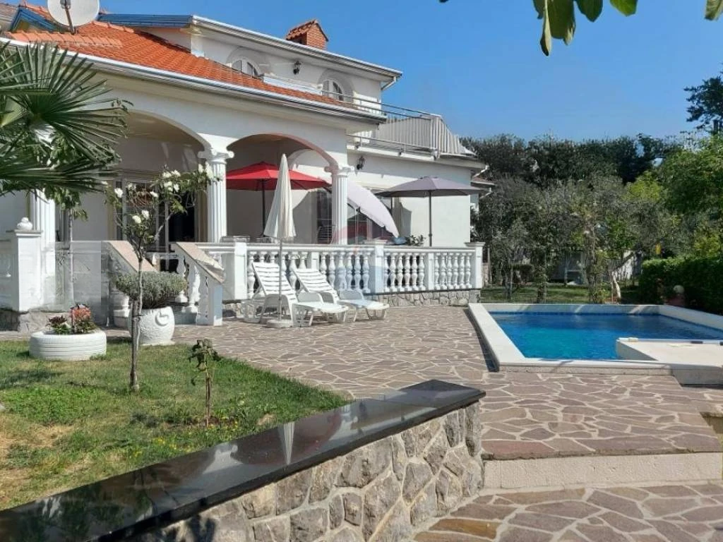 House in Opatija, Croatia, 221 m² - picture 1