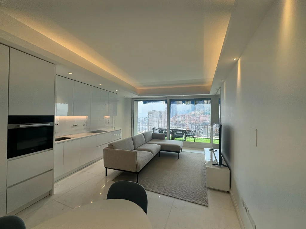 Wohnung in Saint-Roman, Monaco, 137 m² - Foto 1