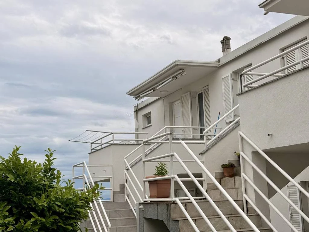 Maison à Opatija, Croatie, 86 m² - image 1