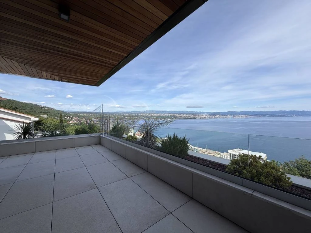 House in Opatija, Croatia, 217 m² - picture 1