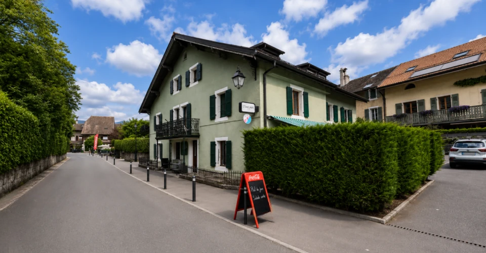 House in Geneva, Switzerland, 462 m² - picture 1
