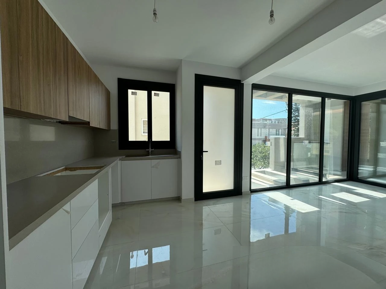 Appartamento a Germasogeia, Cipro, 82 m² - foto 1
