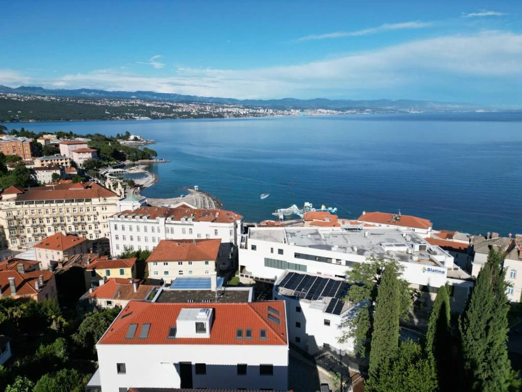 House in Opatija, Croatia, 218 m² - picture 2