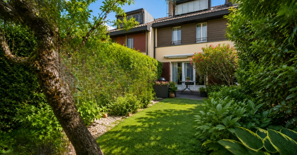 Flat in Geneva, Switzerland, 155 m² - picture 2