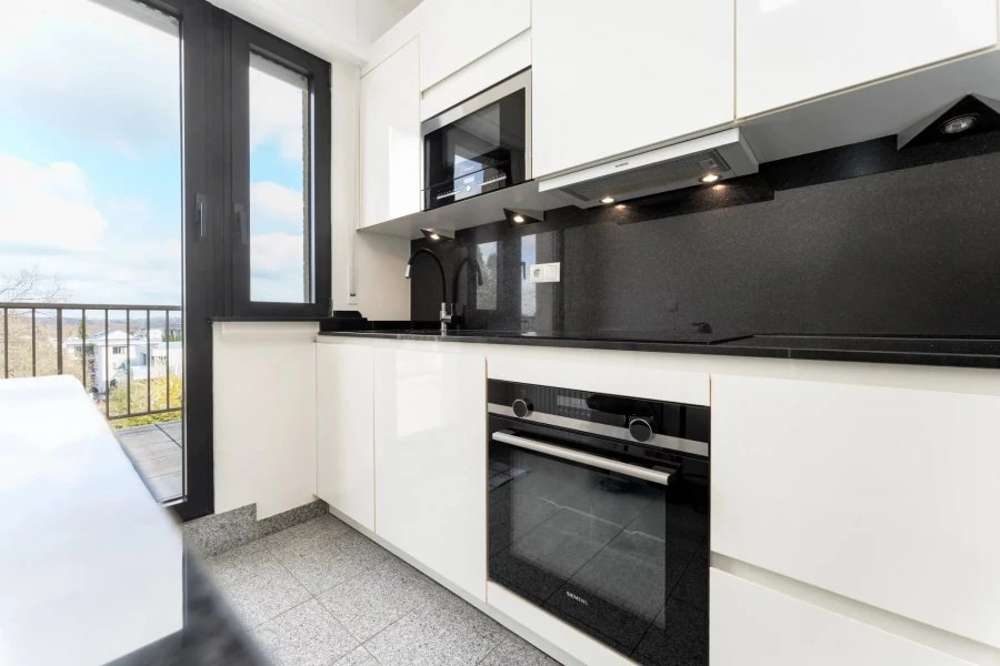 Flat in Luxembourg, Luxembourg, 100 m² - picture 3
