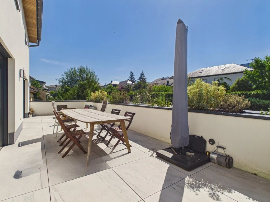 Flat in Luxembourg, Luxembourg, 186 m² - picture 3