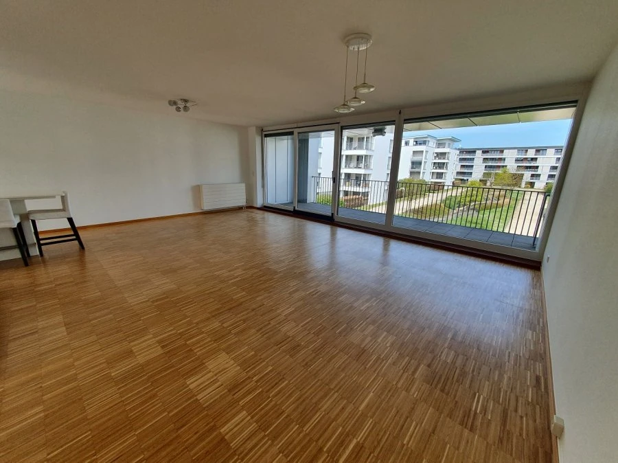 Flat in Luxembourg, Luxembourg, 106 m² - picture 4