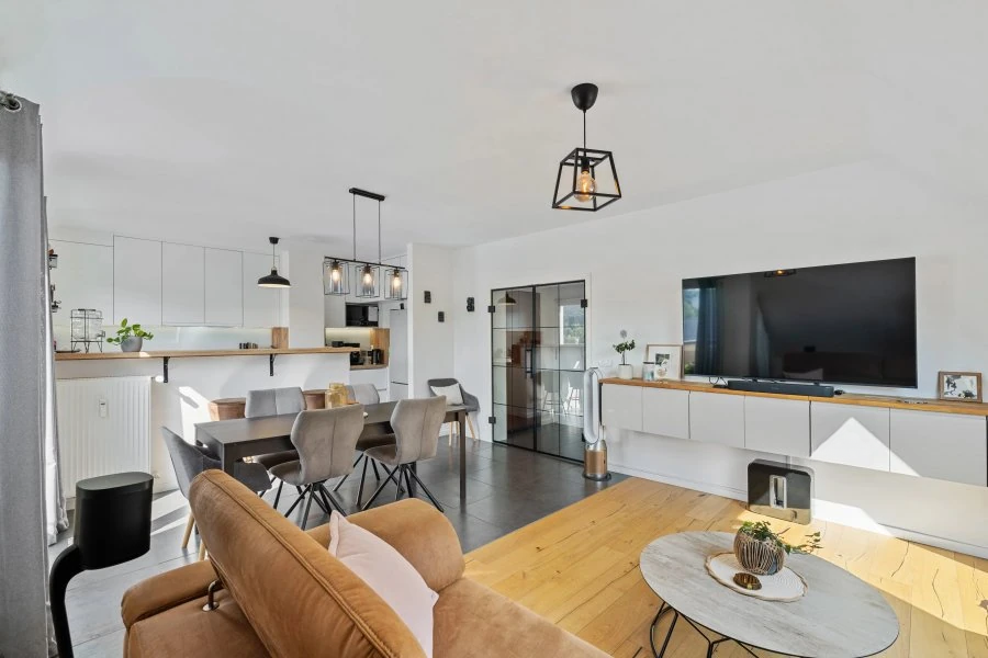 Flat in Luxembourg, Luxembourg, 99 m² - picture 4