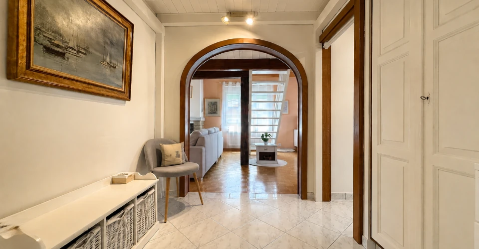 Flat in Geneva, Switzerland, 104 m² - picture 4
