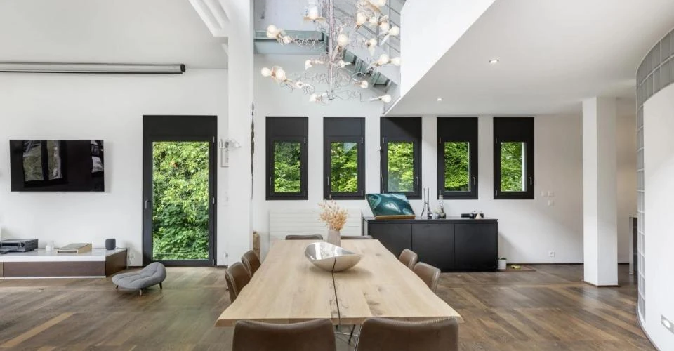 Flat in Geneva, Switzerland, 338 m² - picture 5