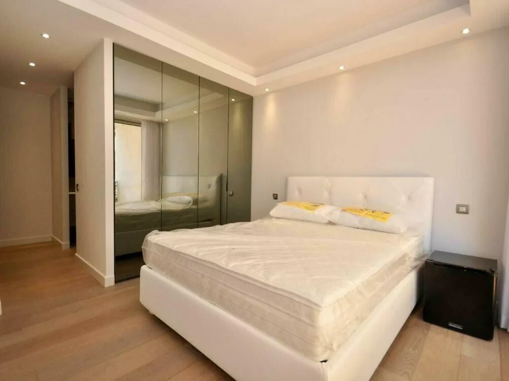 Appartement à Saint-Roman, Monaco, 128 m² - image 5