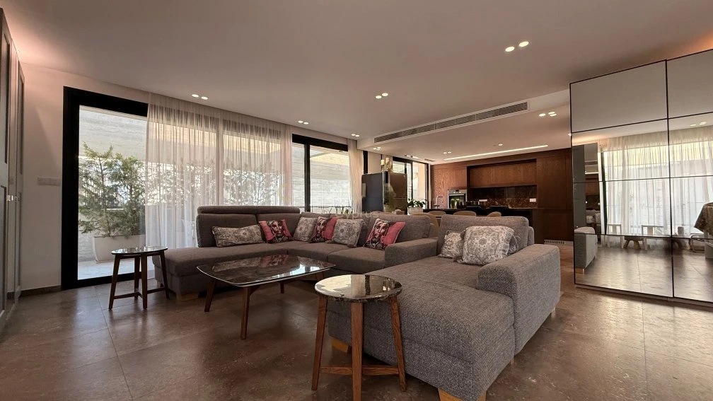 Piso en Mesa Geitonia, Chipre, 132 m² - imagen 6