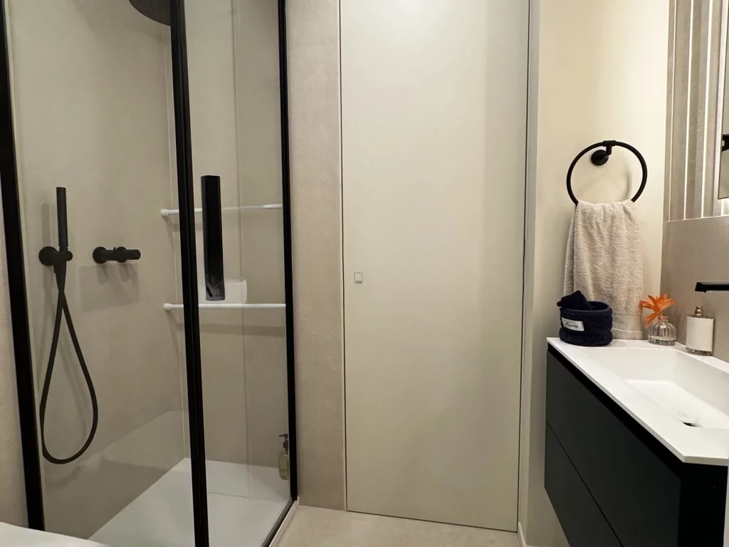 Flat in Saint Roman, Monaco, 74 m² - picture 7