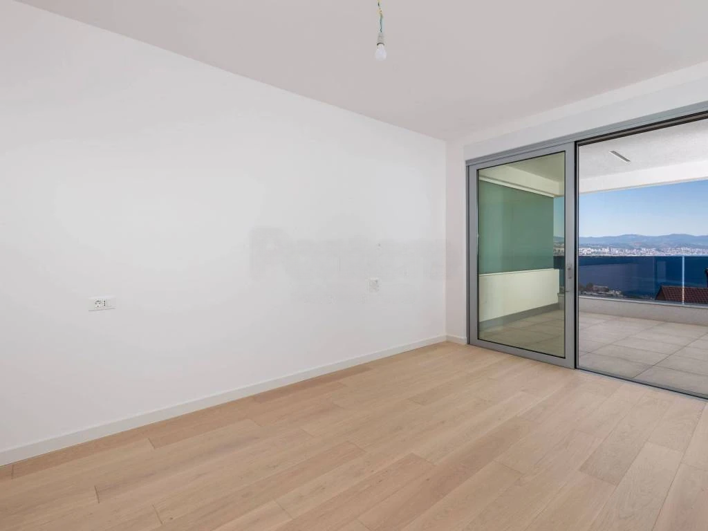 Casa a Opatija, Croazia, 96 m² - foto 13