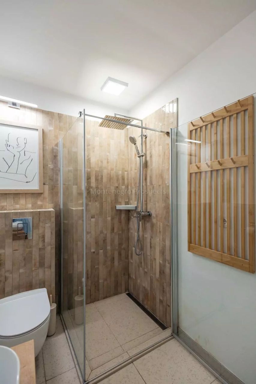 Flat in Kumbor, Montenegro, 77 m² - picture 9