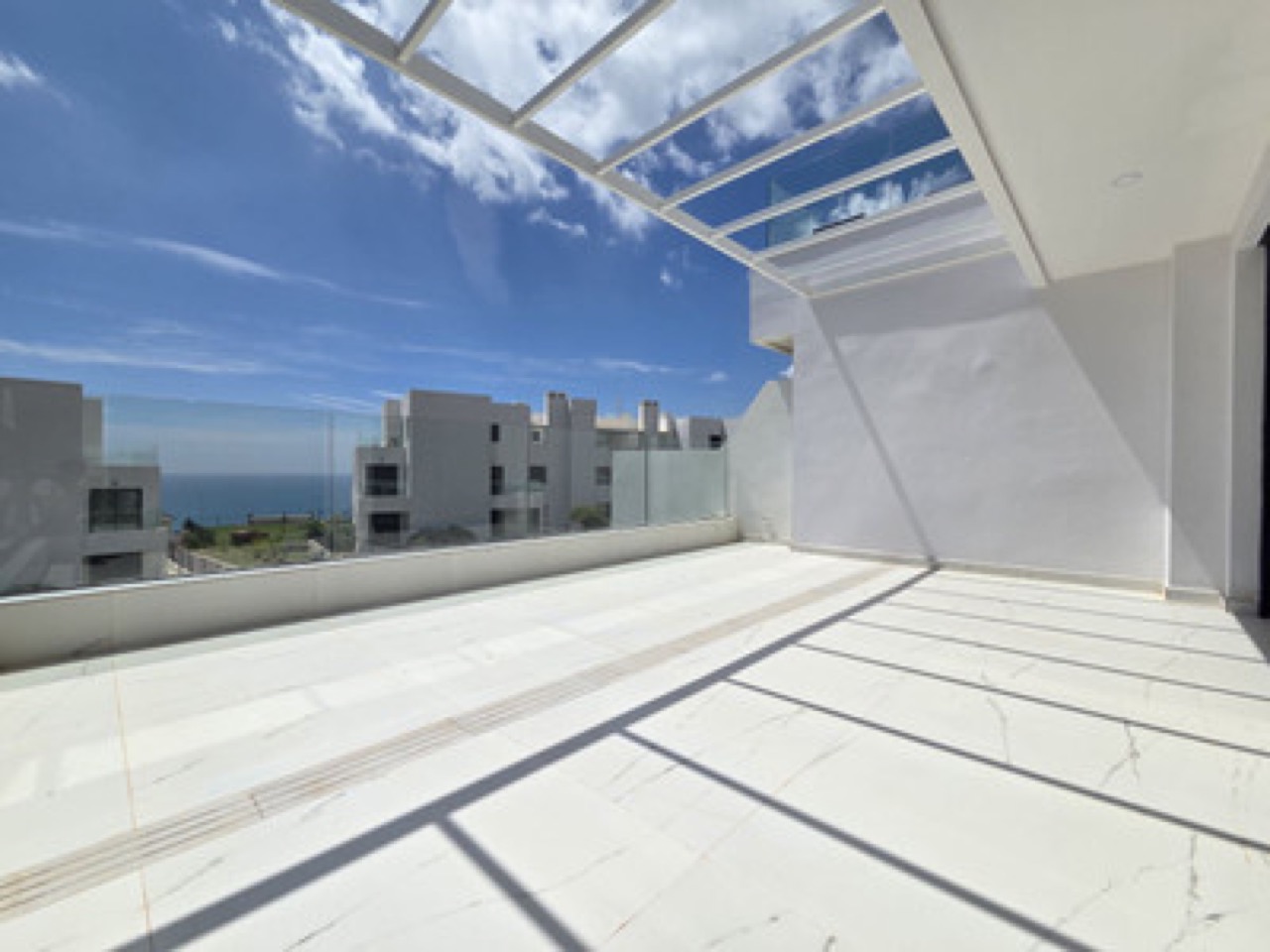Piso en Estepona, España, 118 m² - imagen 14