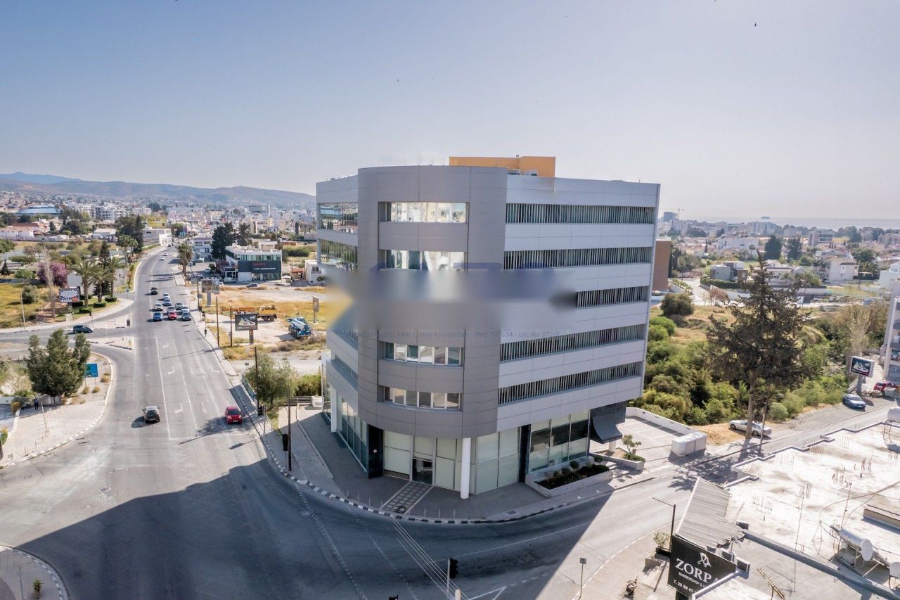Negozio a Limassol, Cipro, 544 m² - foto 1