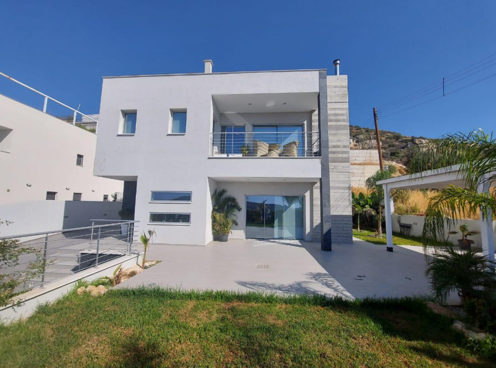House in Palodeia, Cyprus - picture 1