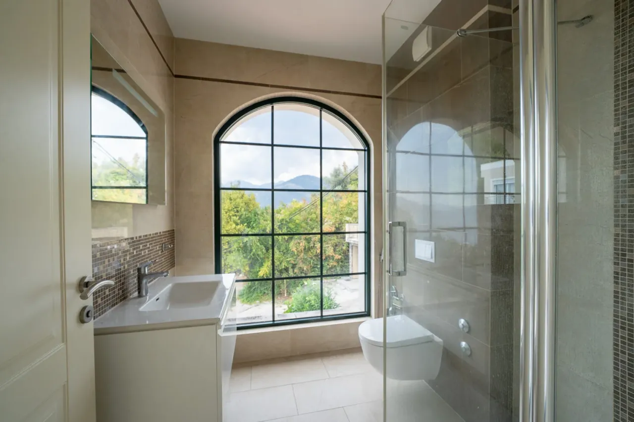 Villa in Tivat, Montenegro, 240 m² - picture 17