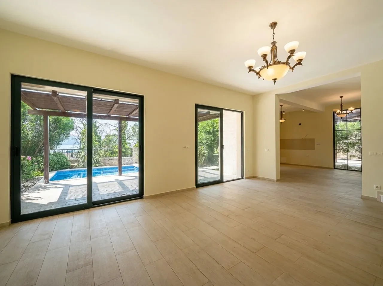 Villa in Tivat, Montenegro, 240 m² - picture 3