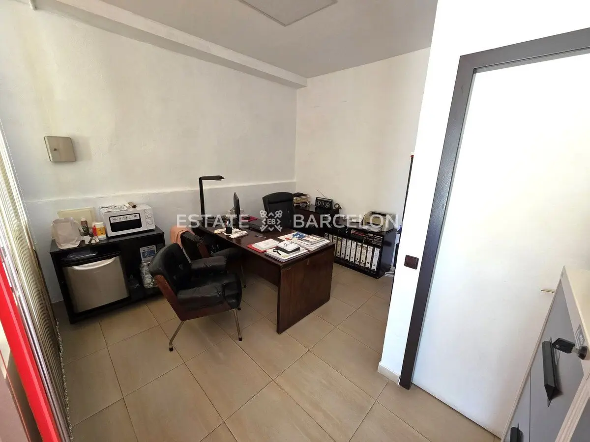 Commercial property in San Pedro de Alcantara, Spain, 331 m² - picture 3