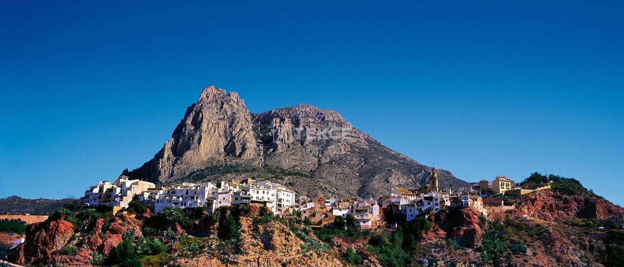 Penthouse in Denia, Spain, 88 m² - picture 18