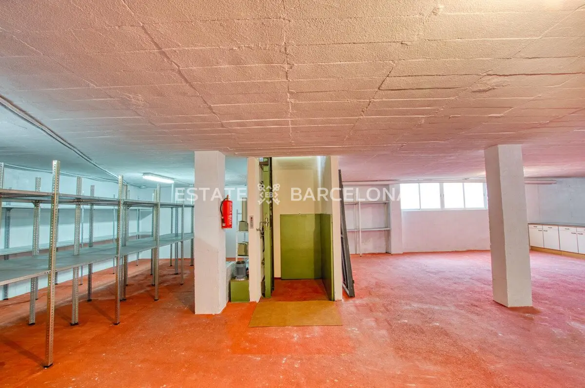 Commercial property in Malaga, Spain, 180 m² - picture 14