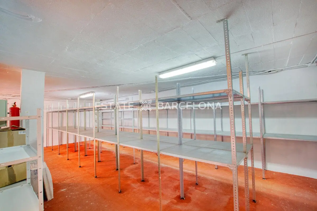 Commercial property in Malaga, Spain, 180 m² - picture 18