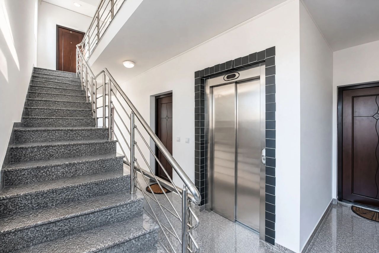 Piso en Budva, Montenegro, 53 m² - imagen 9