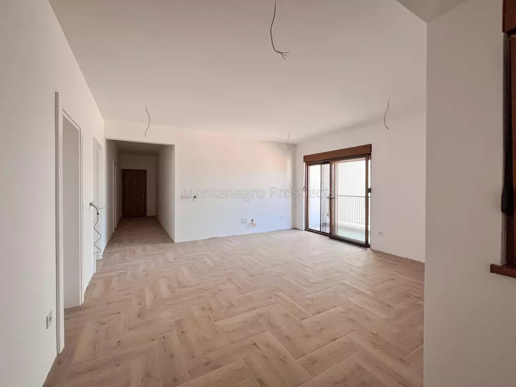 Flat in Tivat, Montenegro, 64 m² - picture 8