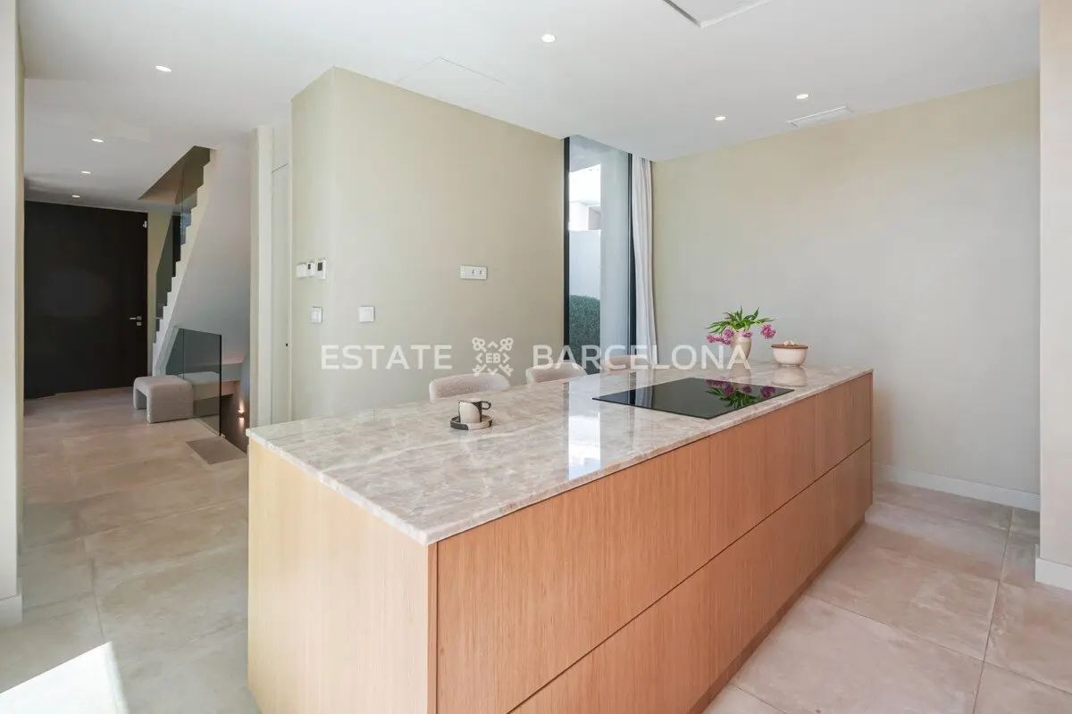 Villa en San Pedro de Alcantara, España, 403 m² - imagen 7