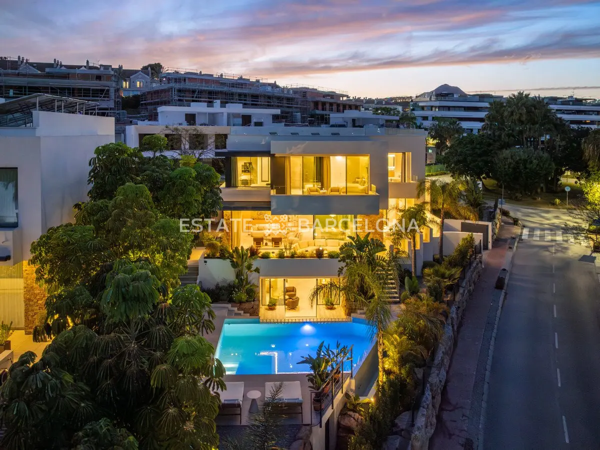 Villa en San Pedro de Alcantara, España, 403 m² - imagen 17