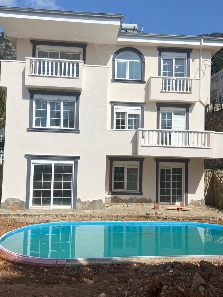 Villa a Alanya, Turchia, 350 m² - foto 1