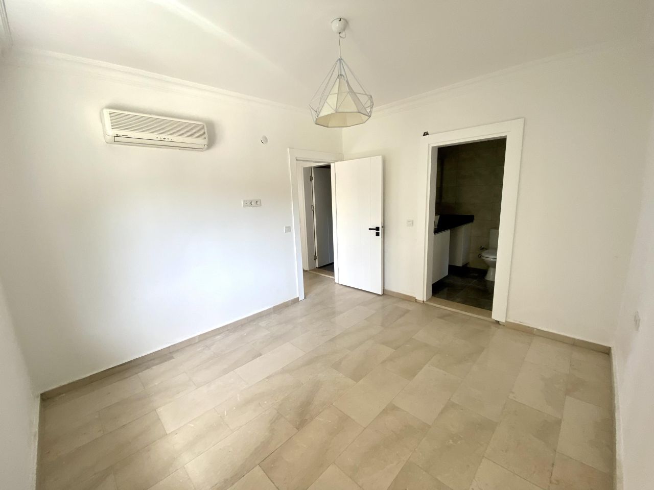 Flat in Alanya, Turkey, 81 m² - picture 1