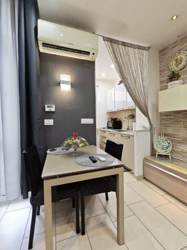 Flat in Turin, Italy, 55 m² - picture 11