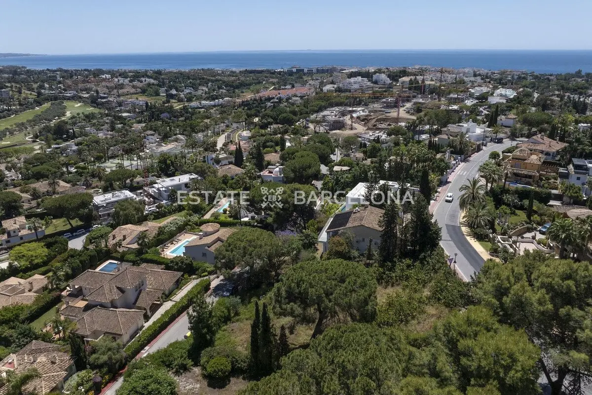 Land in Nueva Andalusia, Spain, 1 799 m² - picture 13