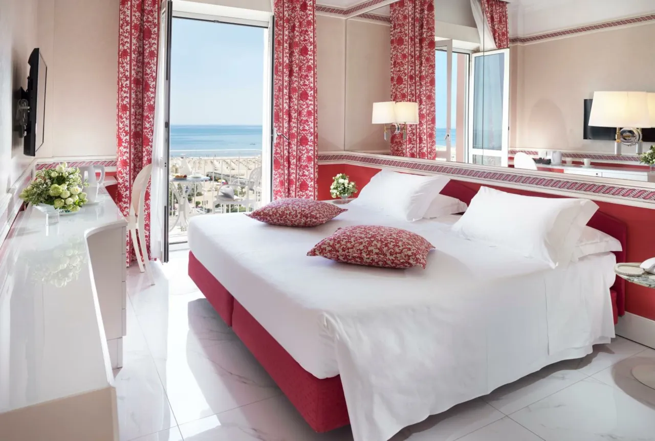 Hotel in Rimini, Italien, 1 200 m² - Foto 4