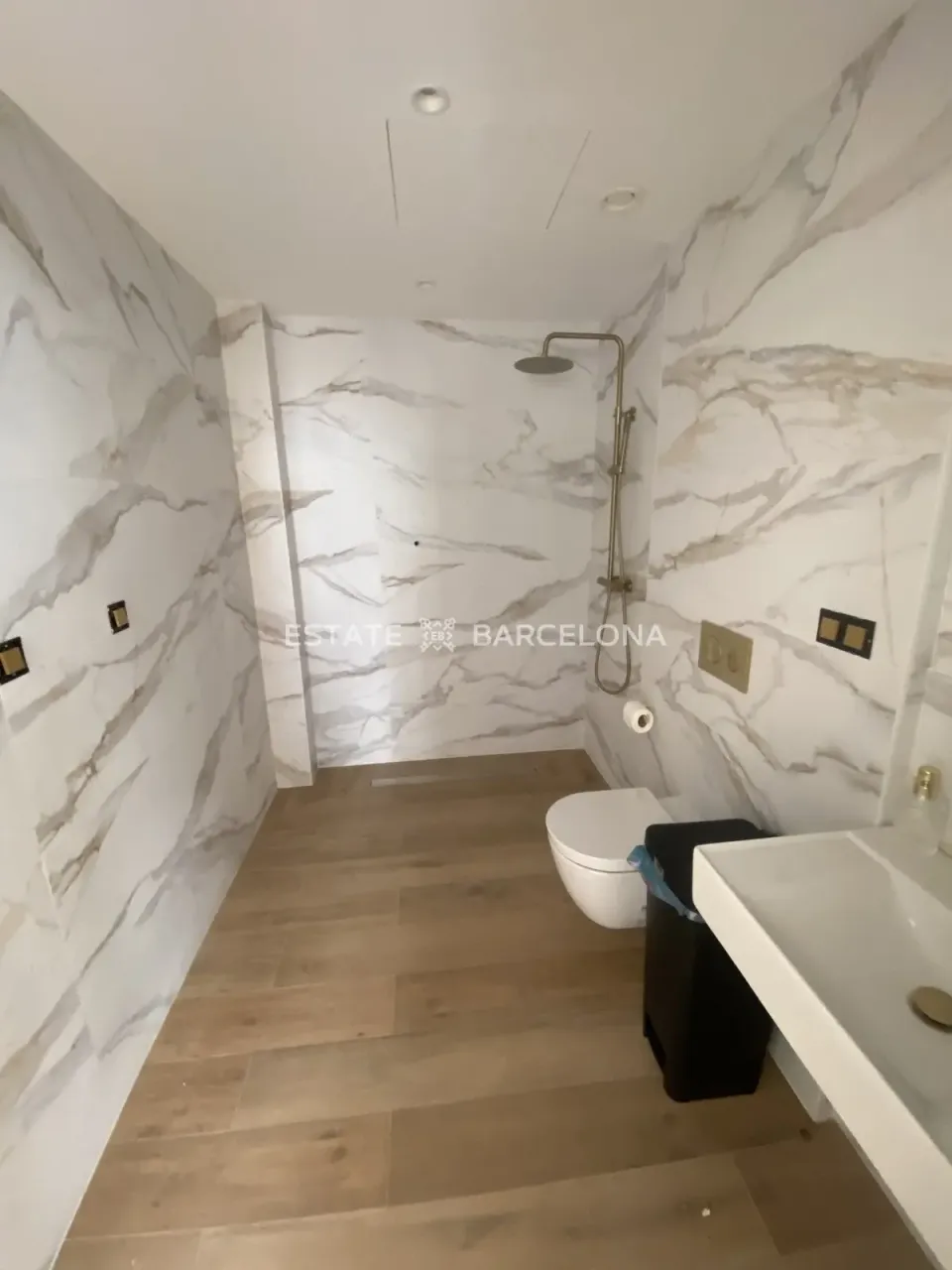 Hotel en Estepona, España, 615 m² - imagen 8