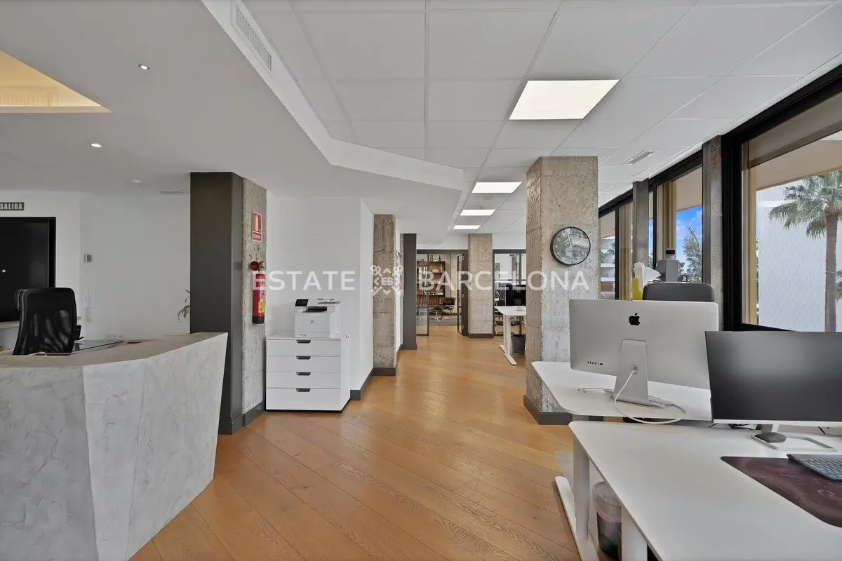Oficina en Marbella, España, 218 m² - imagen 4